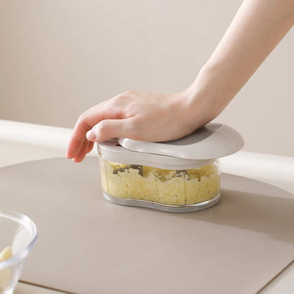 Hand-Pushed Manual Garlic Cutter