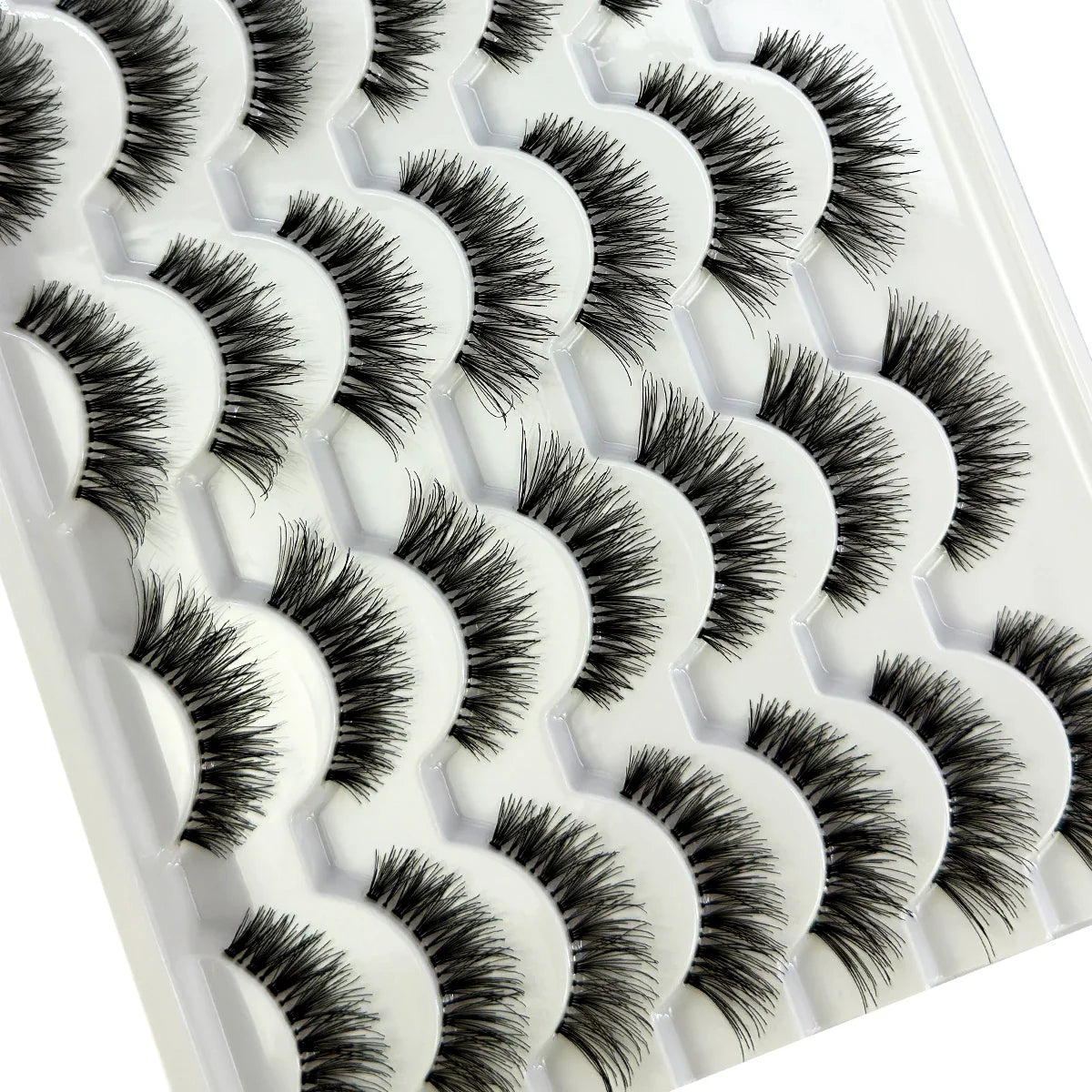Soft Cross Natural Lashes