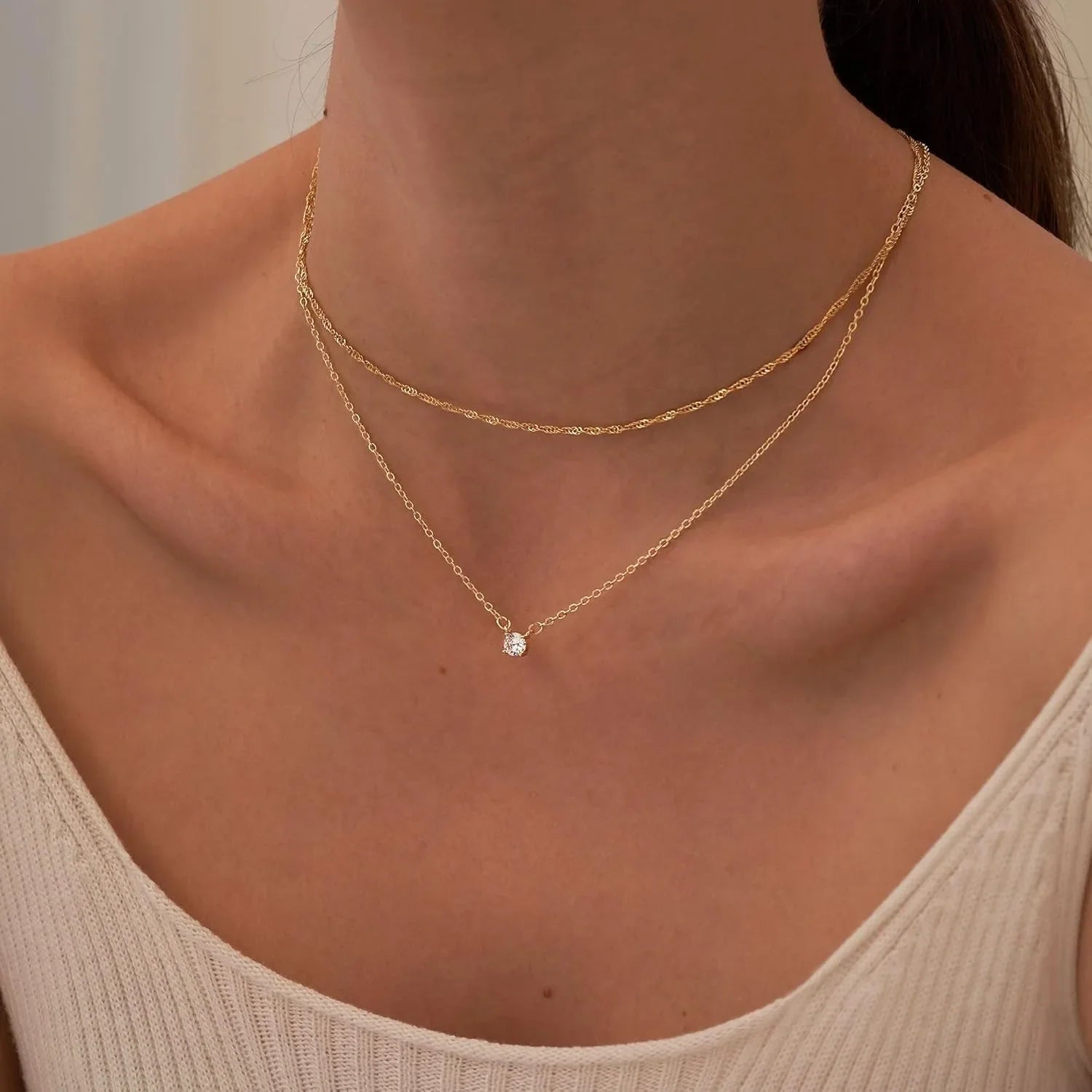 Zircon Round Pendant Necklace