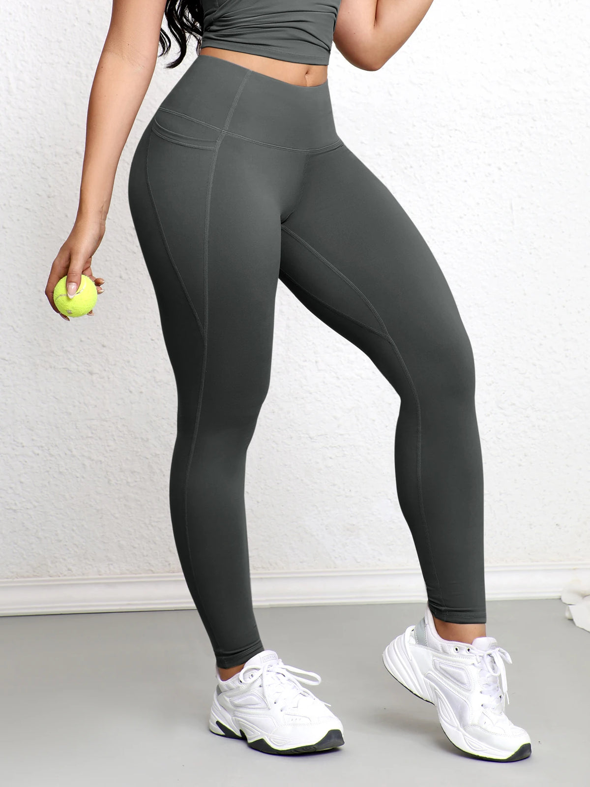 CHRLEISURE Soft Pocket Sports Leggings