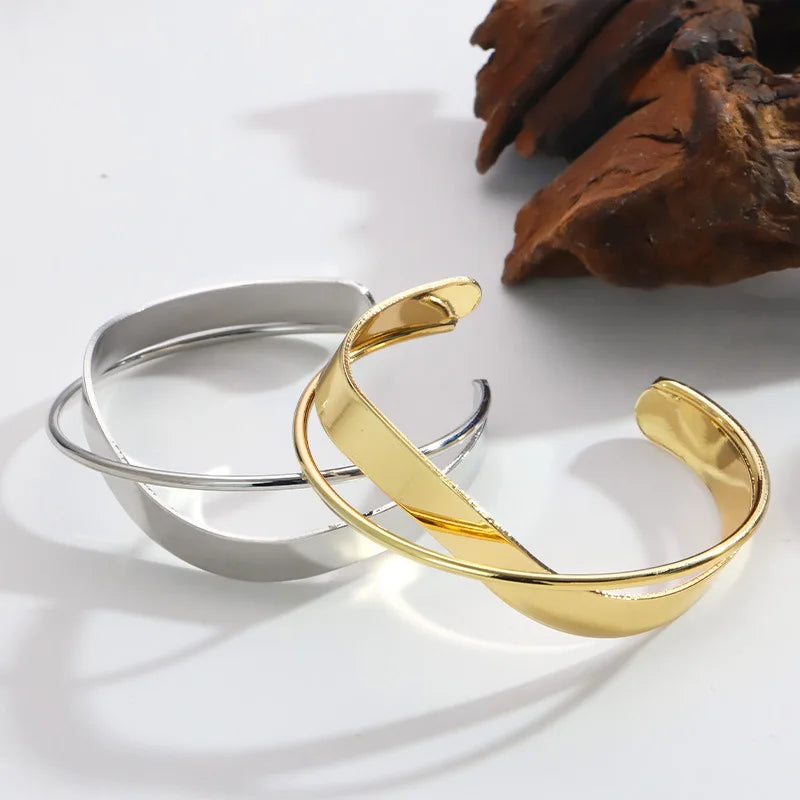 Geometric Link Reminder Bracelet