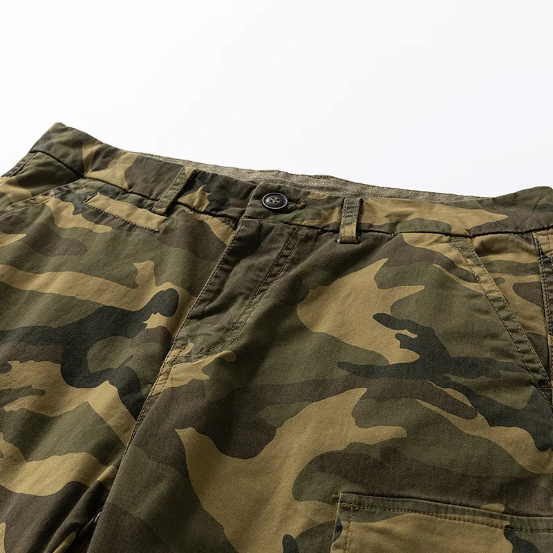 Camo Multi-Pocket Loose Shorts