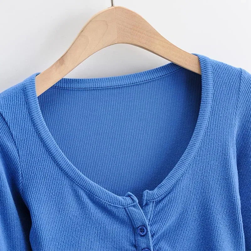 Broadcloth Solid V-Neck True-To-Size Fit Crop Top