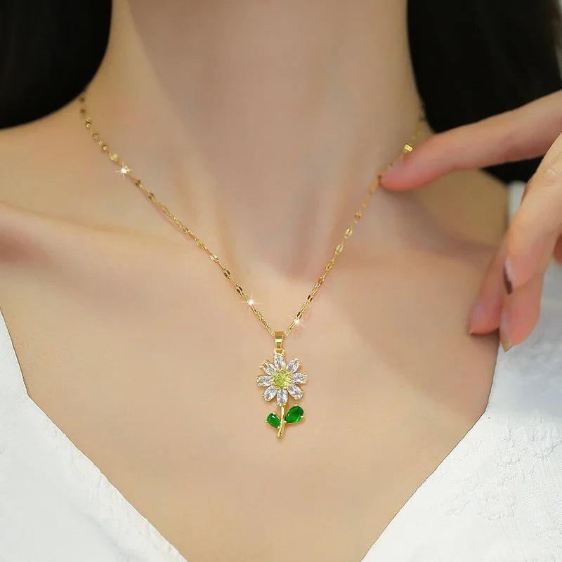 Women’s Rotating Sunflower Pendant