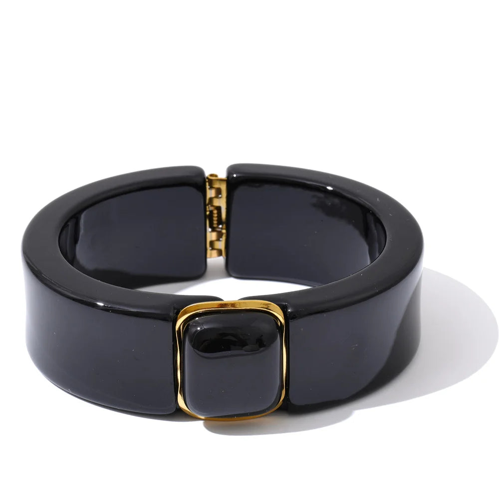 Acrylic Gold Bangle Set