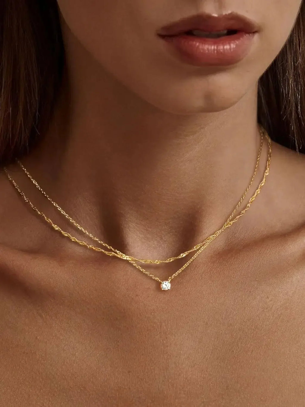 Zircon Round Pendant Necklace