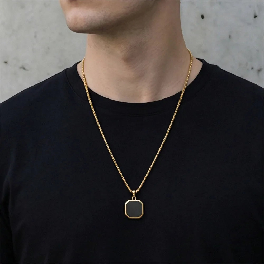 SMALING Black Square Necklace