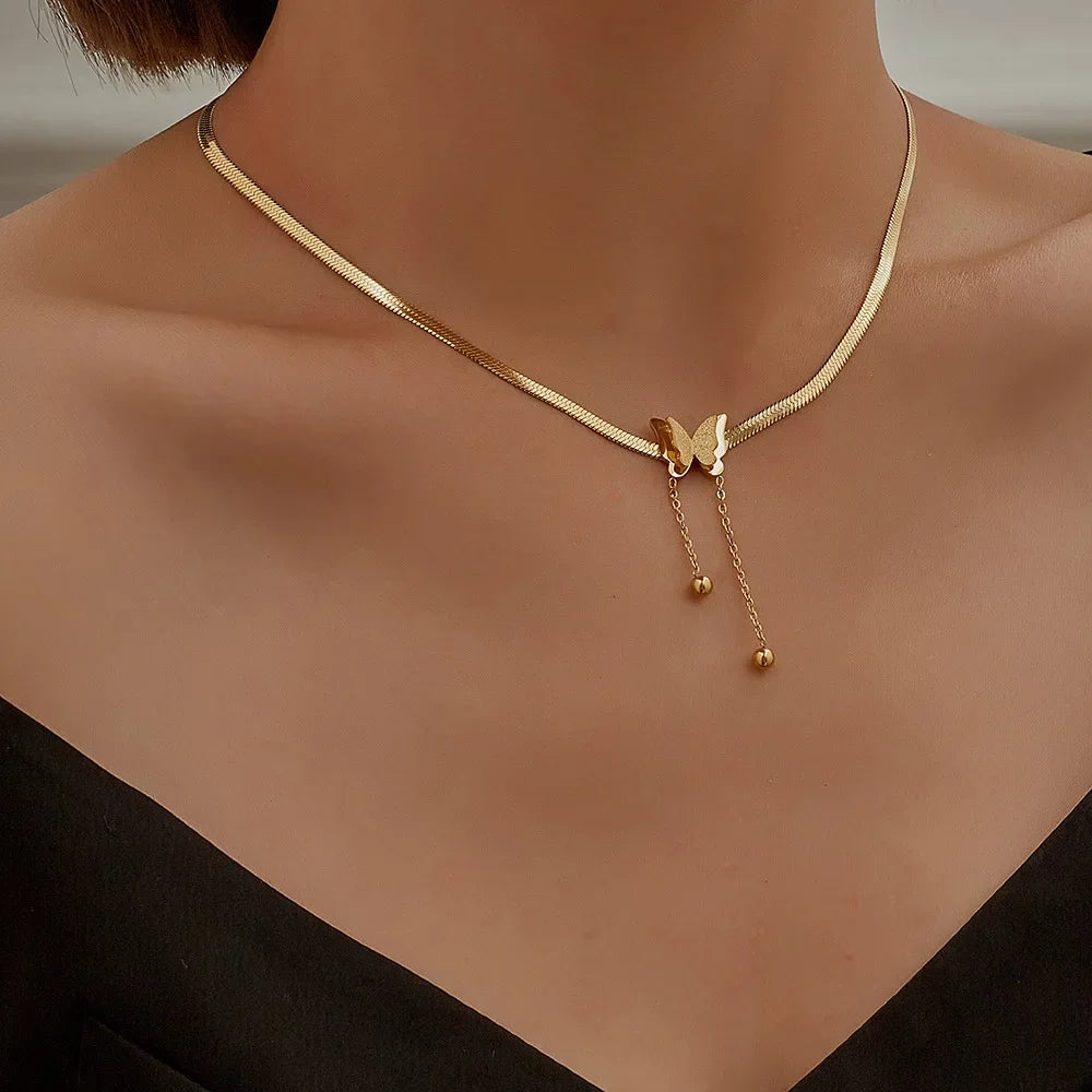 Insect Pendant Snake Necklace