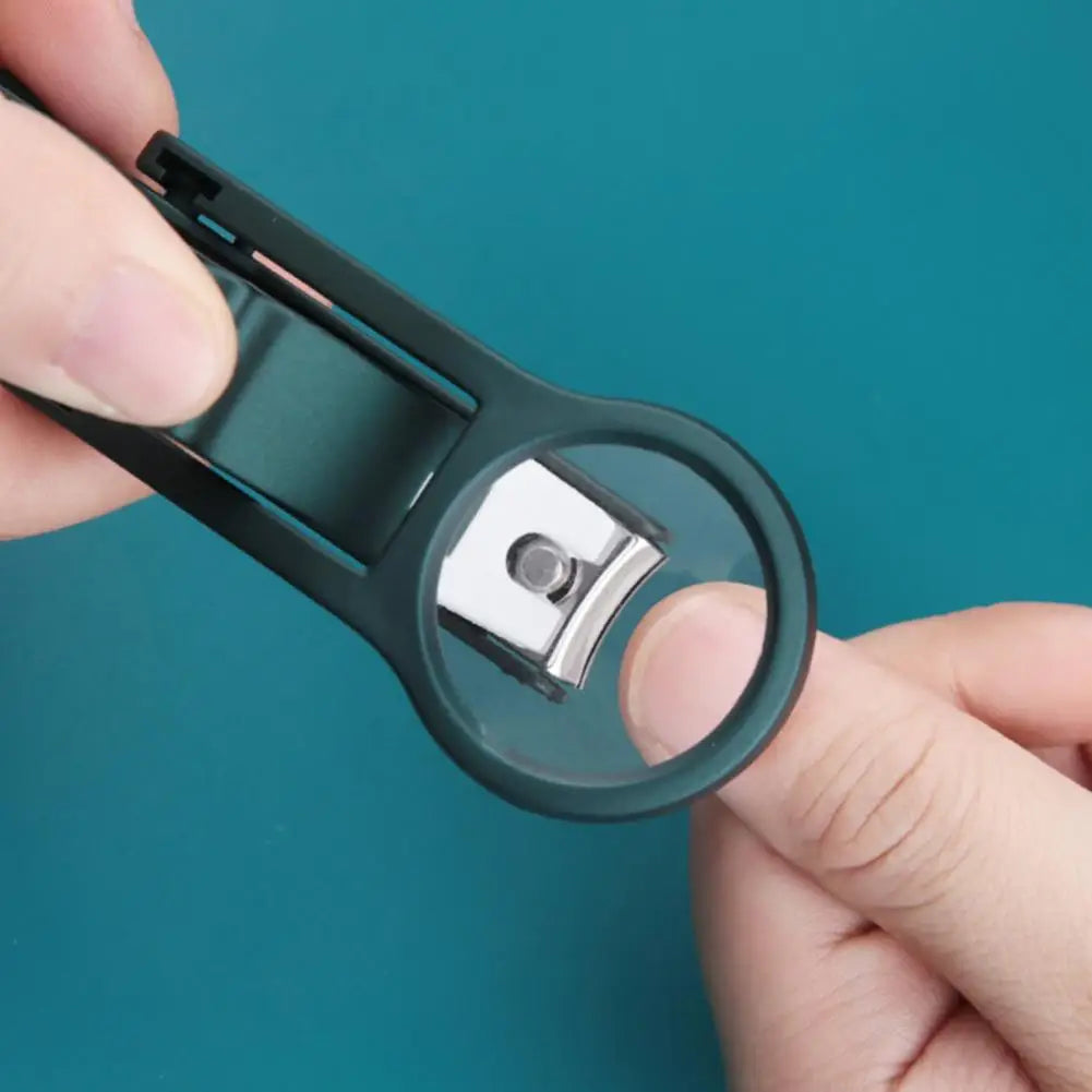 Nail Scissors with Magnifying Glass