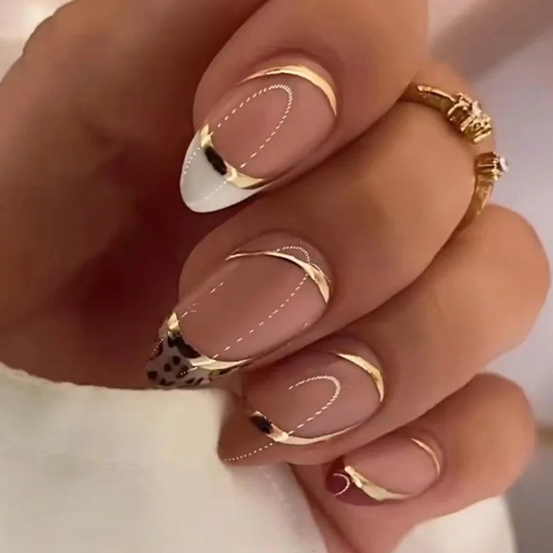 Gradient Wearing Fake Nails Long
