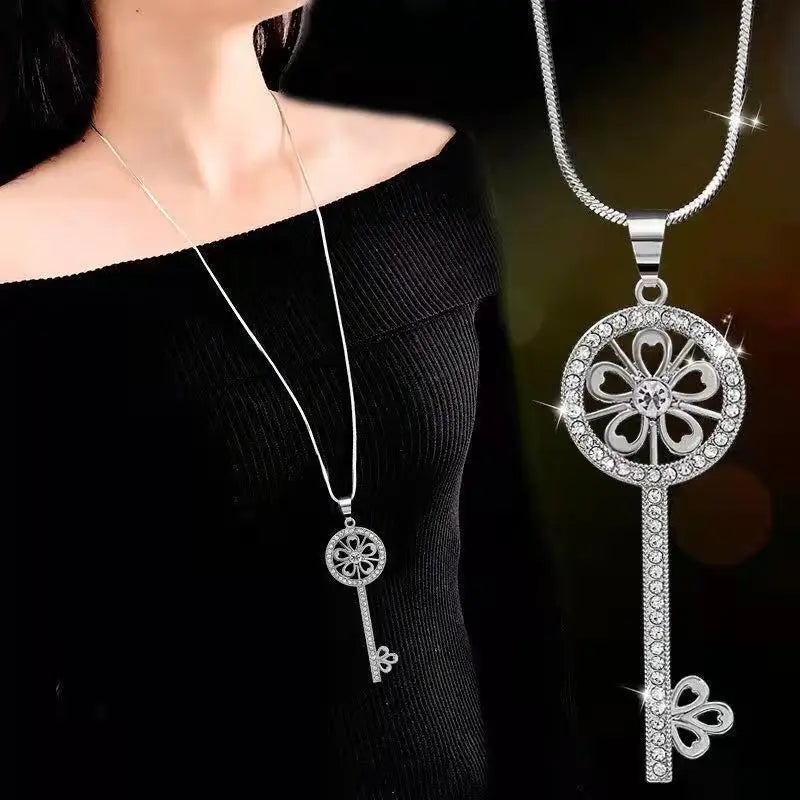 Women’s Long Pendant Necklace
