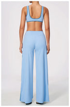 Nylon Striped Sleeveless True-To-Size Fit Two-Piece Yoga Set