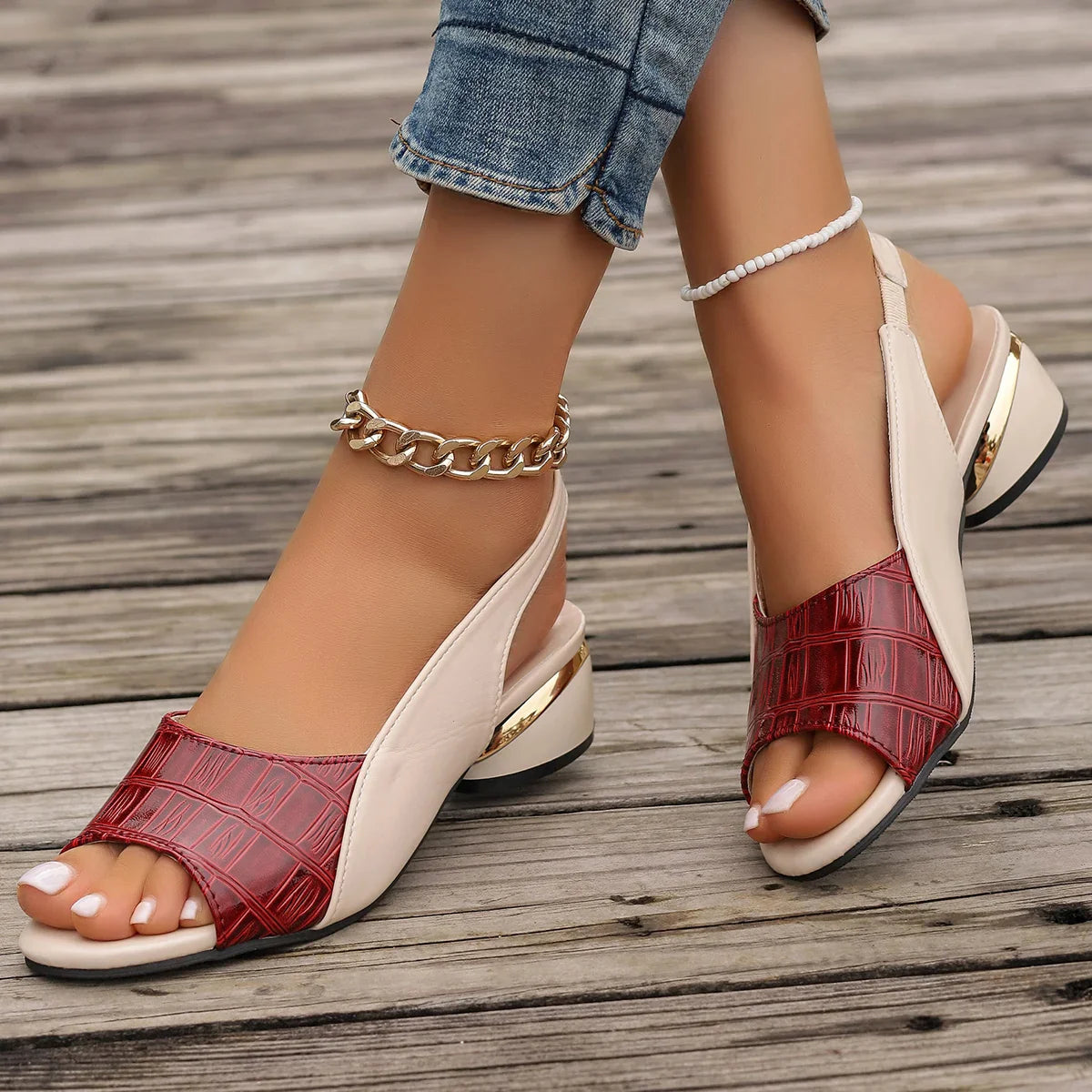 Back Hollow One-Line Sandals
