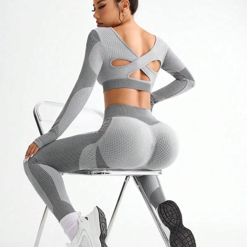 Polyester Striped Three-Quarter Sleeve Two-Piece Yoga Set