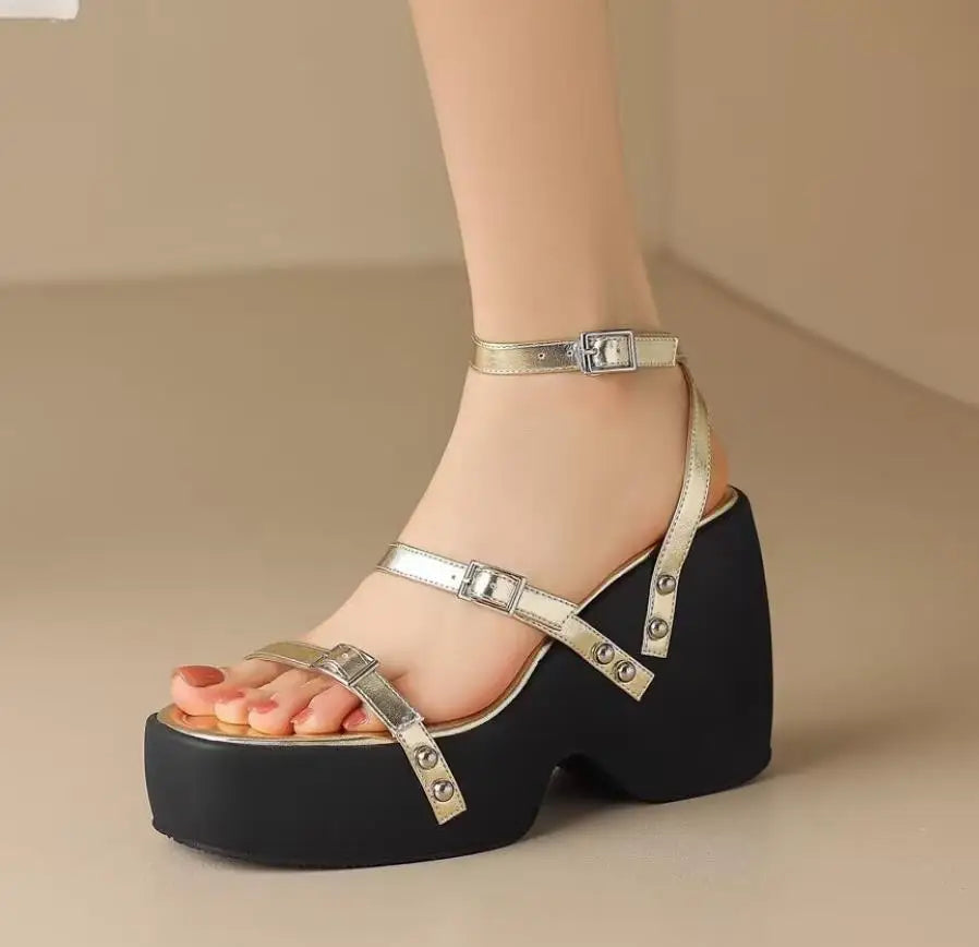 Women Cross Strap Platform Sandals