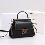 Diamond Grid Small Shoulder Bag