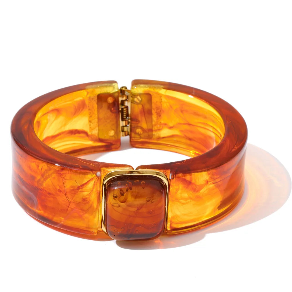 Acrylic Gold Bangle Set
