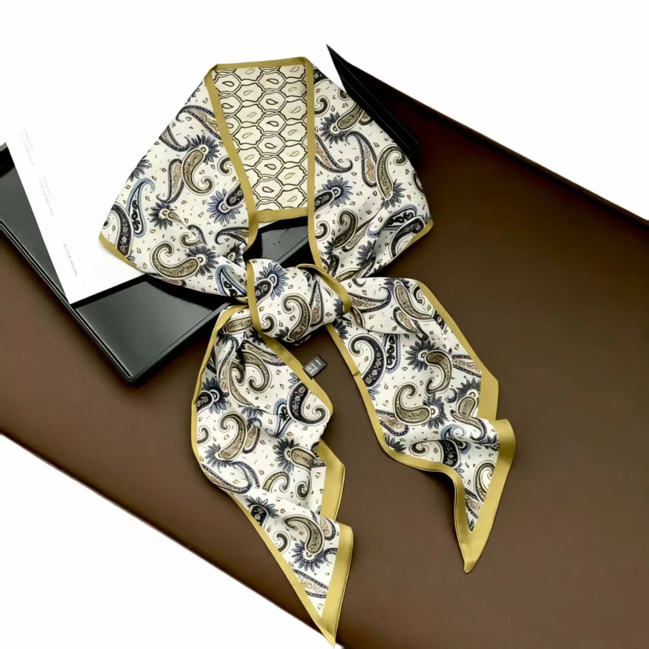 Graphic Ribbon Long Strip Scarf
