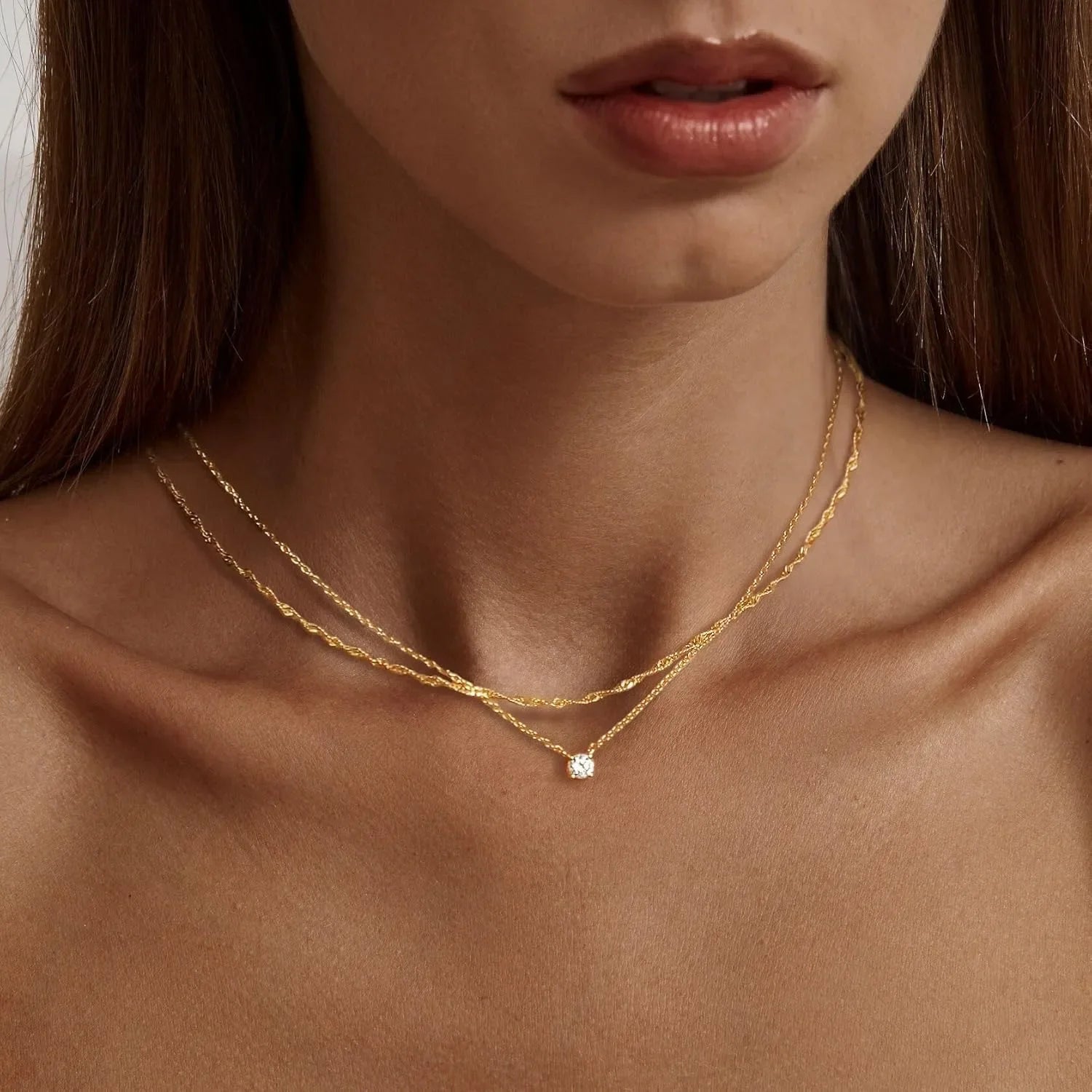 Zircon Round Pendant Necklace