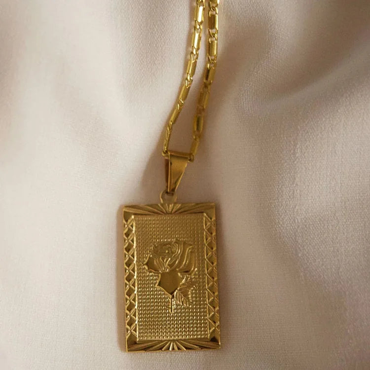 Gold Geometric Chain Necklace