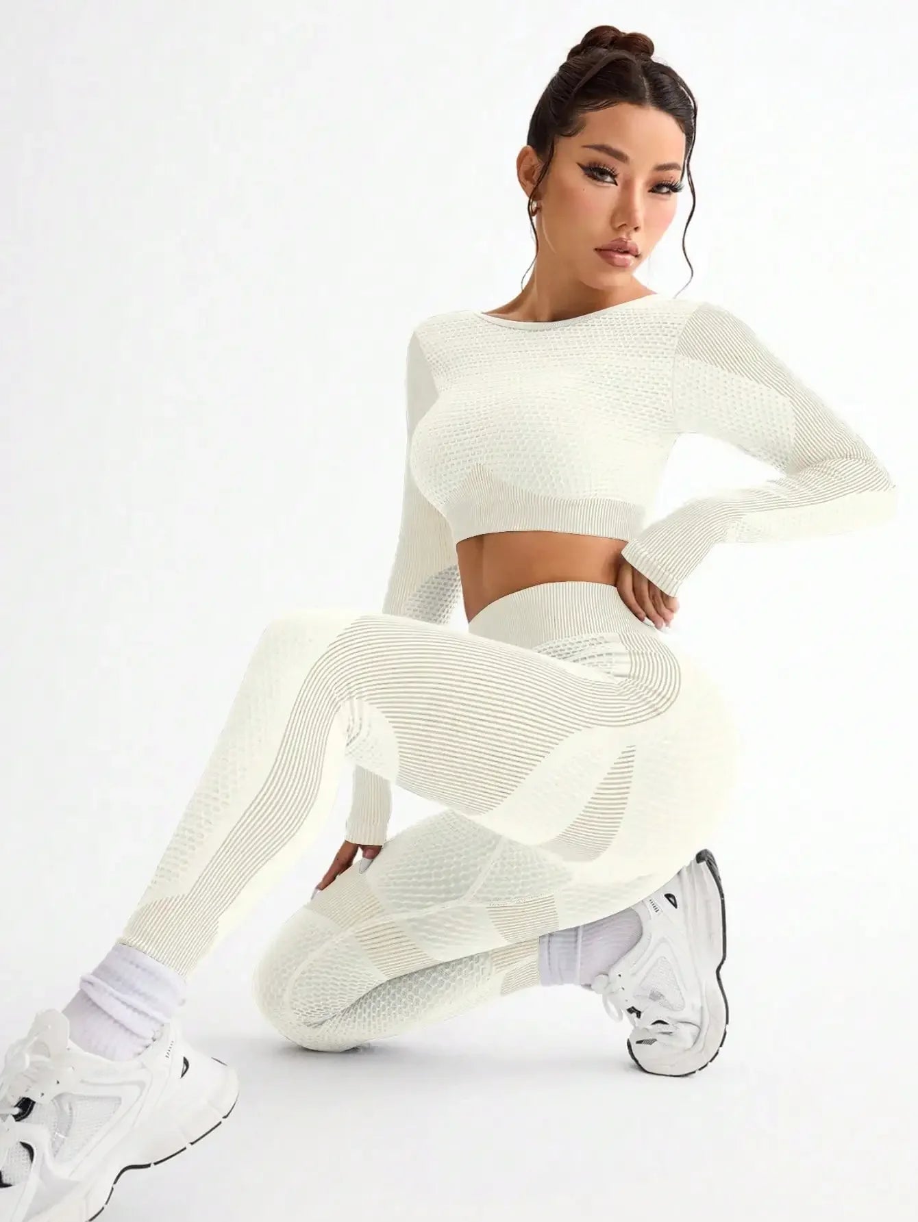 Polyester Striped Three-Quarter Sleeve Two-Piece Yoga Set