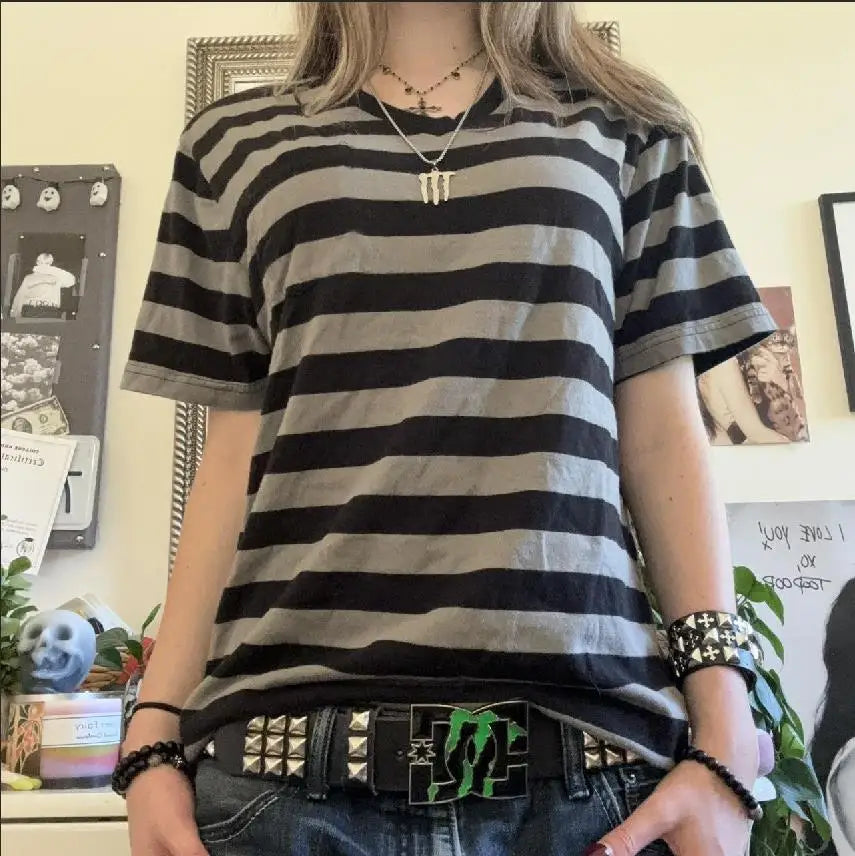 Everyday Broadcloth Striped Crew Neck True-To-Size Fit T-Shirt