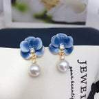 Pearl Plant Stud Earrings