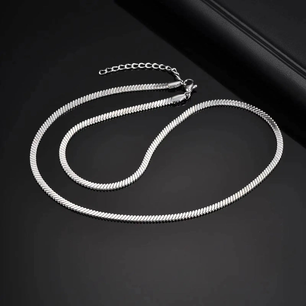Vnox Flat Snake Necklace