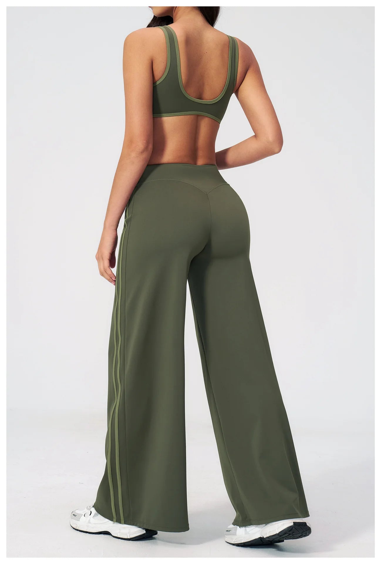 Nylon Striped Sleeveless True-To-Size Fit Two-Piece Yoga Set