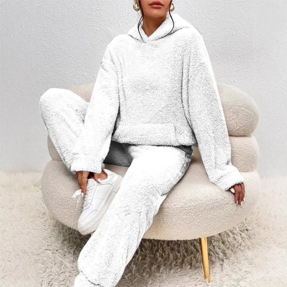 Women’s Plush Hooded Sweatshirt & Trousers 2-Piece Set